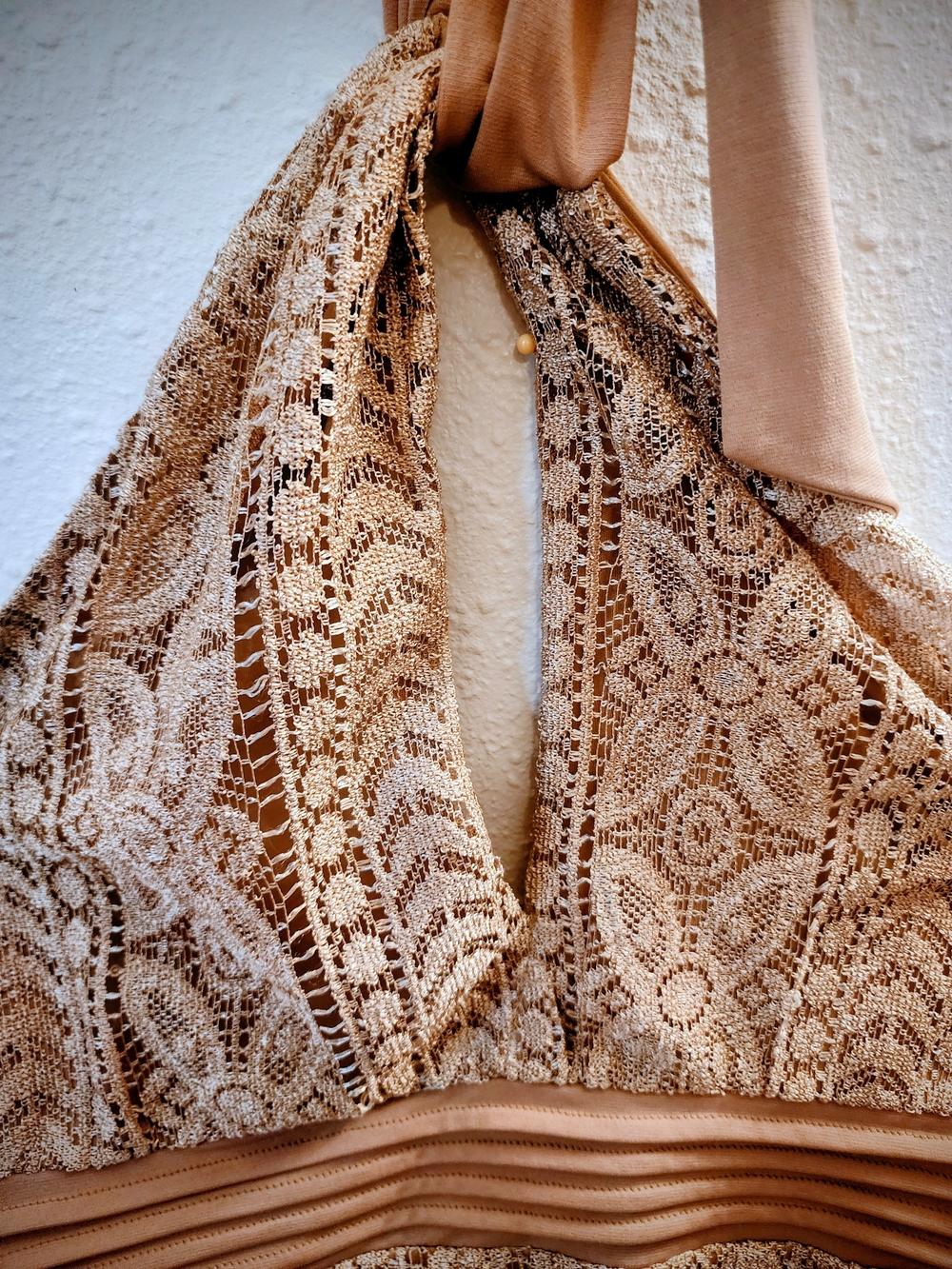 XL NWOT Beautiful Venus Fringed Halter Top - Picture 3 of 8